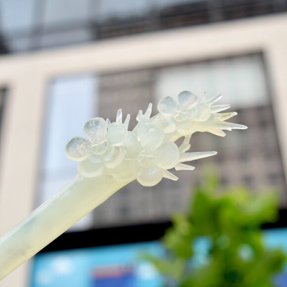 Green Icy Plum Blossom Carved Hairpin - Serpentine Jade Hair Stick main image 7